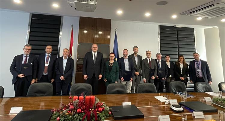 Slika /slike/Vijesti/2022/Izmjene EDIH naslovna.jpg